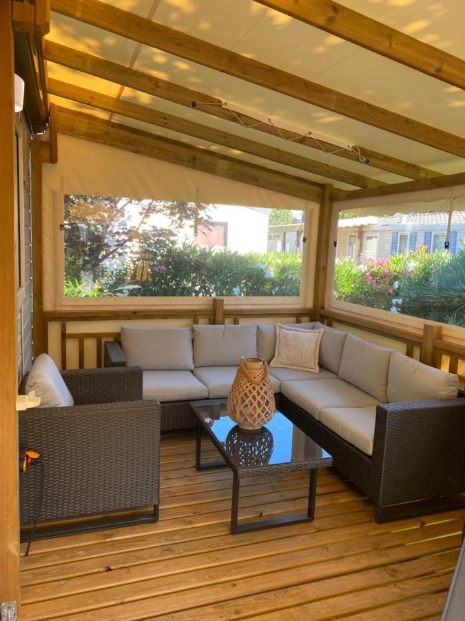 Mobil Home De Charme Фрежюс Экстерьер фото