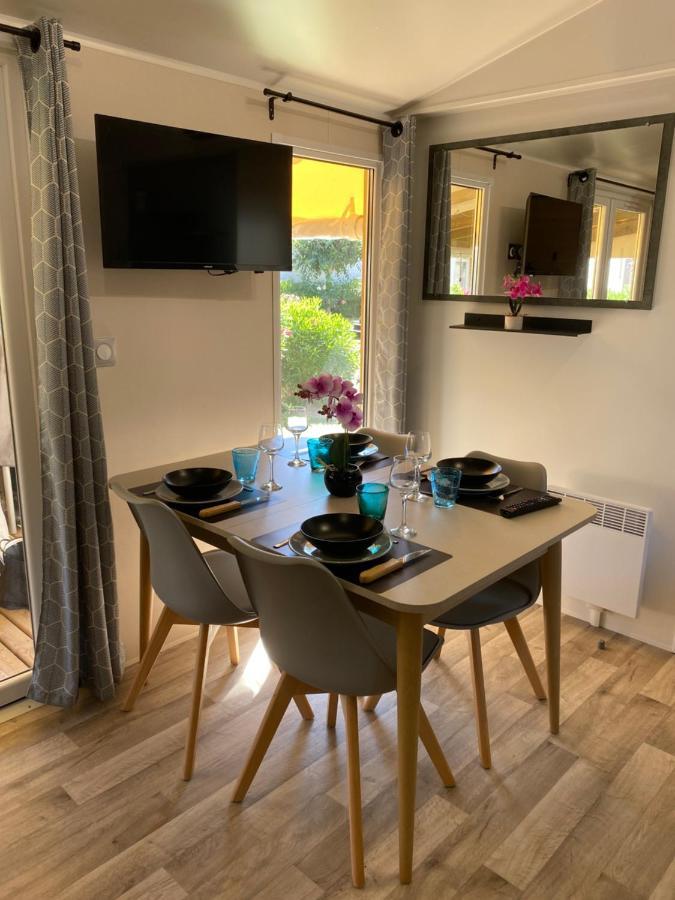 Mobil Home De Charme Фрежюс Экстерьер фото